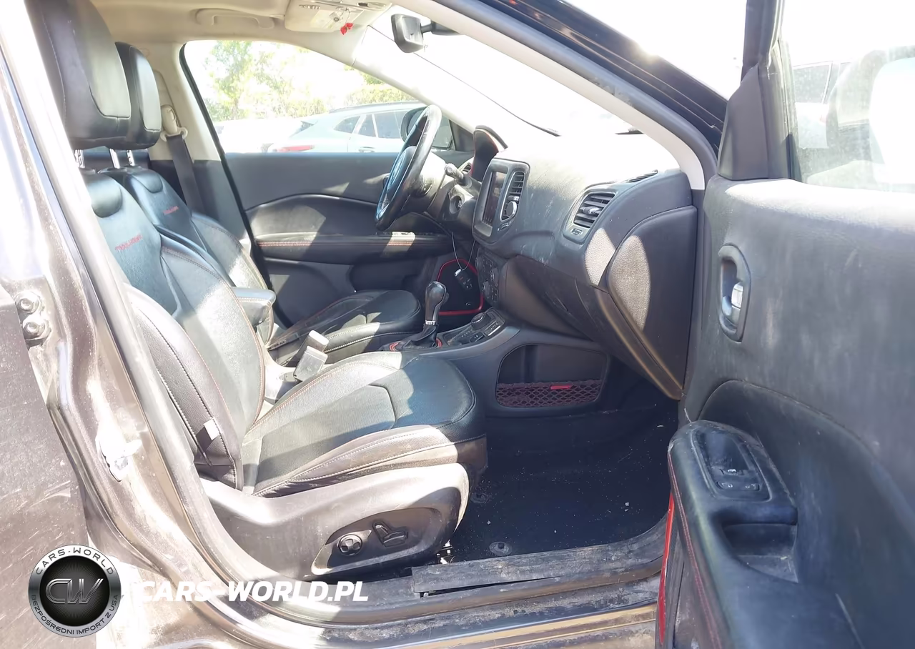 2021 Jeep Compass Trailhawk 4X4 VIN:3C4NJDDBXMT599097 - 5
