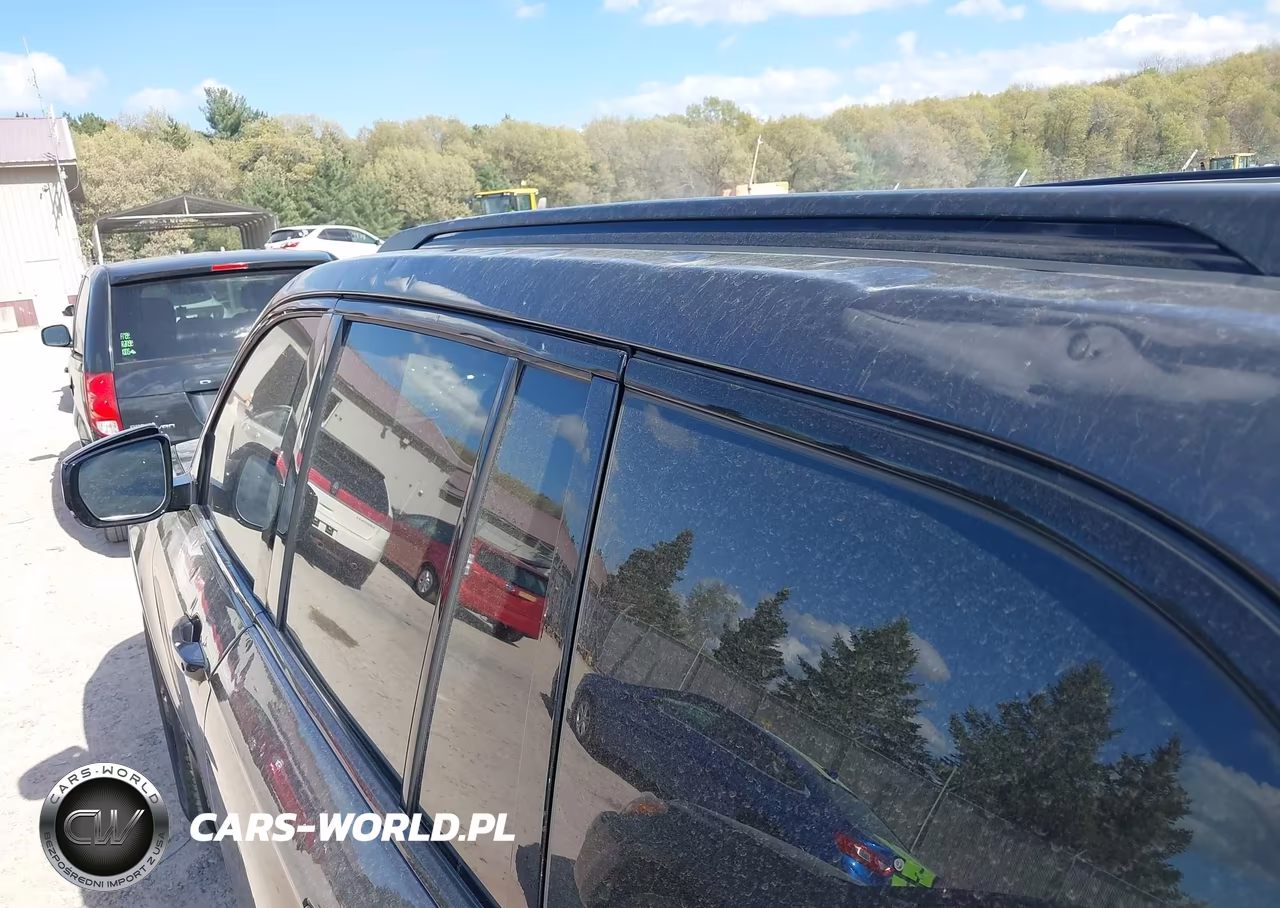 2025 Jeep Grand Cherokee Limited 4X4 VIN:1C4RJHBG9SC270519 - 17