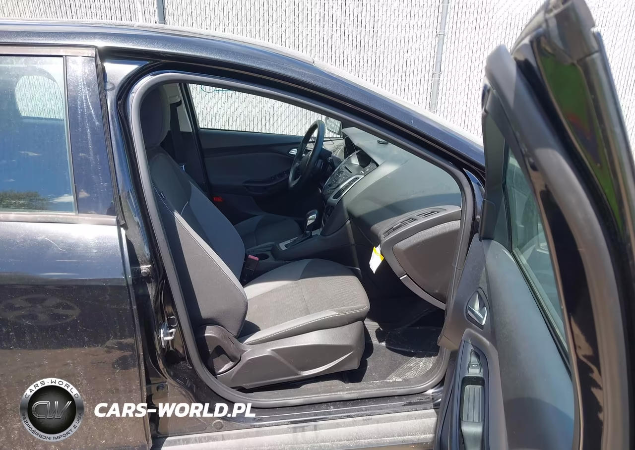 2013 Ford Focus Se VIN:1FADP3K27DL155541 - 5