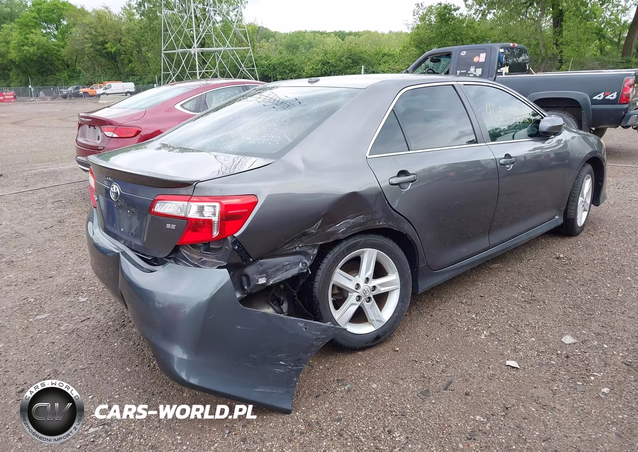 2013 Toyota Camry Se VIN:4T1BF1FK7DU287434 - 4