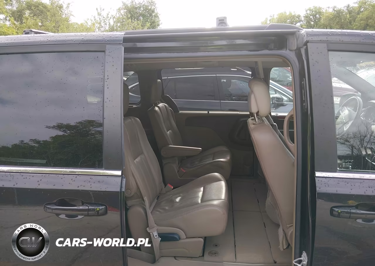 2014 Chrysler Town & Country Touring VIN:2C4RC1BG5ER373384 - 8