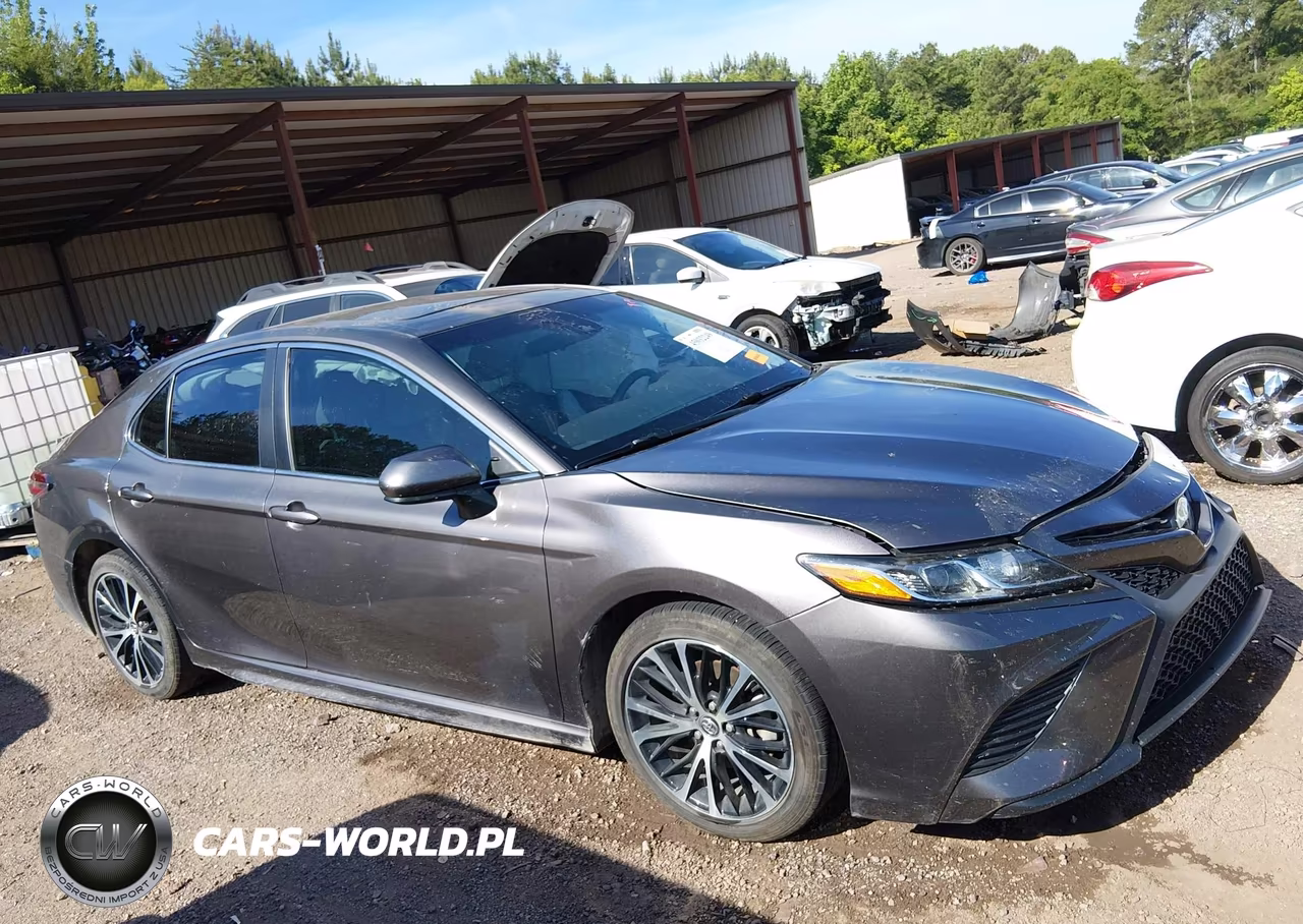 2018 Toyota Camry Se VIN:4T1B11HKXJU137468 - 14