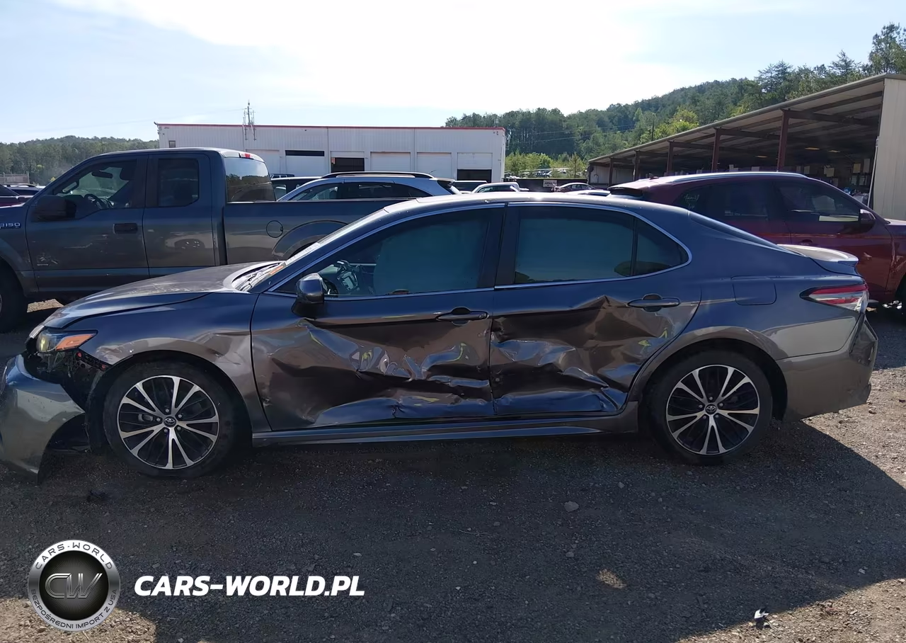 2018 Toyota Camry Se VIN:4T1B11HKXJU137468 - 15