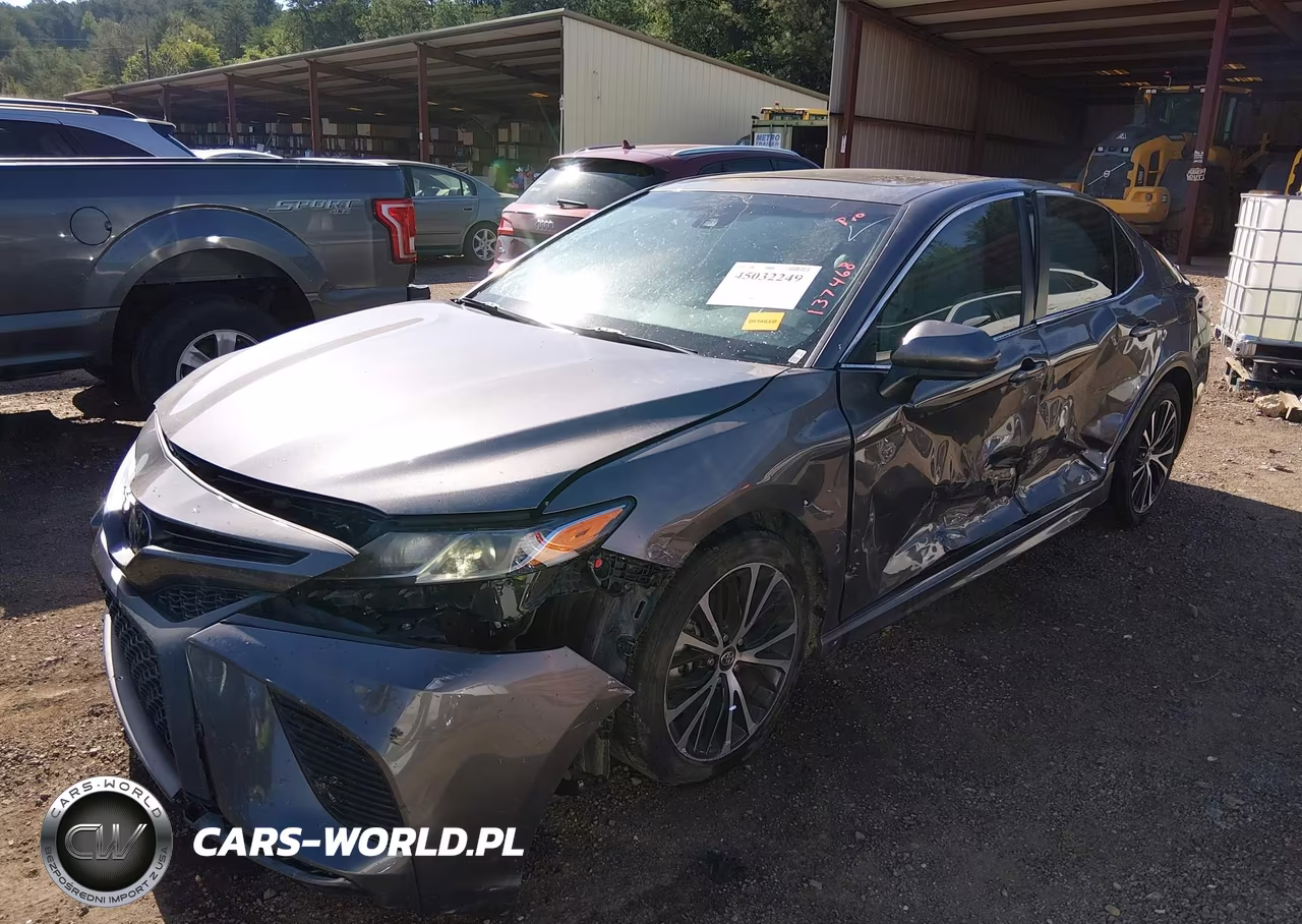 2018 Toyota Camry Se VIN:4T1B11HKXJU137468 - 2