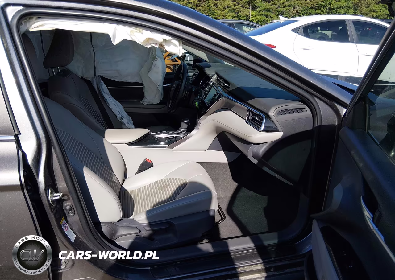 2018 Toyota Camry Se VIN:4T1B11HKXJU137468 - 5