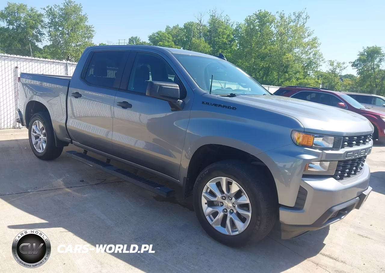 2020 Chevrolet Silverado 1500 4Wd Short Bed Custom – zdjęcie 1 z 17