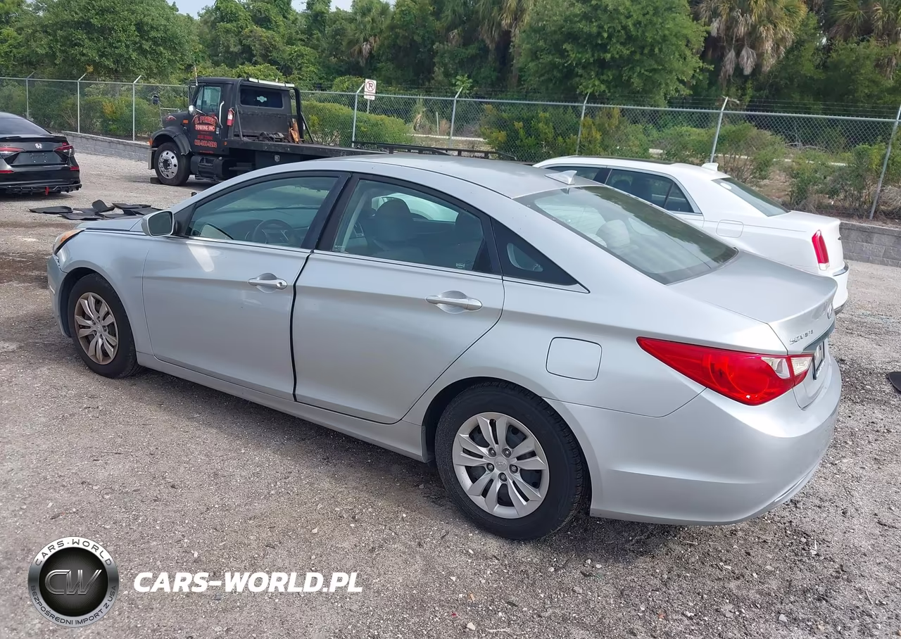 2013 Hyundai Sonata Gls VIN:5NPEB4AC9DH579370 - 3