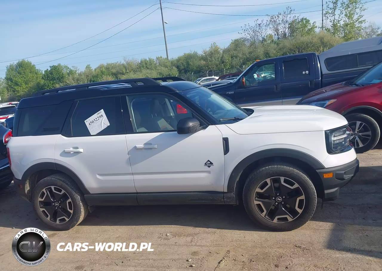 2022 Ford Bronco Sport Outer Banks VIN:3FMCR9C66NRD21857 - 13