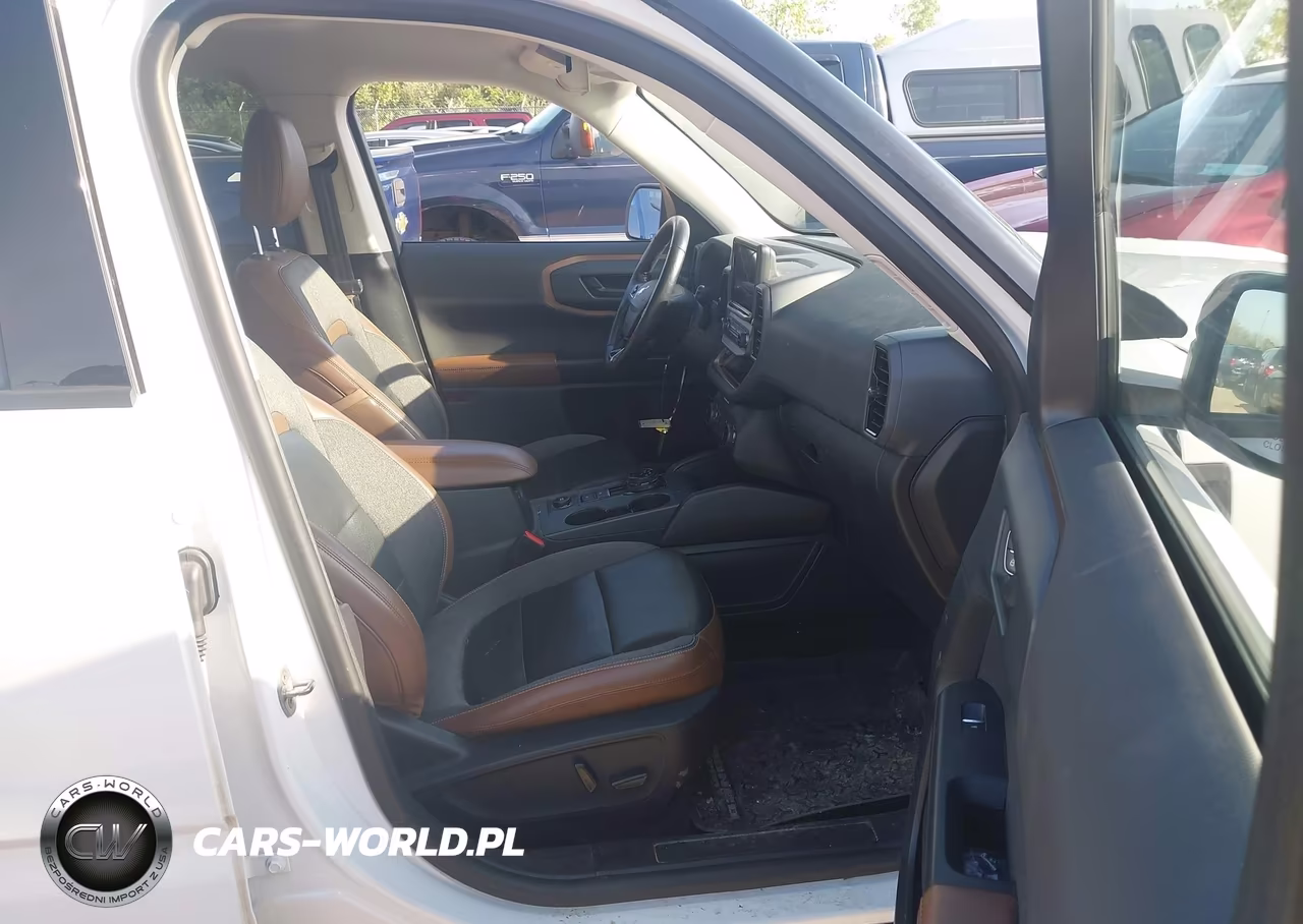 2022 Ford Bronco Sport Outer Banks VIN:3FMCR9C66NRD21857 - 5