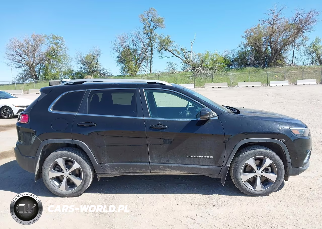 2021 Jeep Cherokee Limited 4X4 VIN:1C4PJMDX3MD185749 - 13