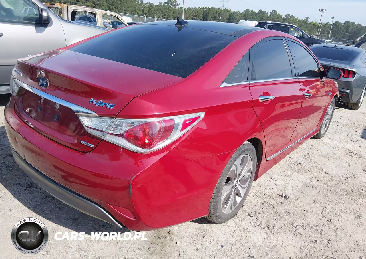 2015 Hyundai Sonata Hybrid Limited VIN:KMHEC4A44FA124602 - 4