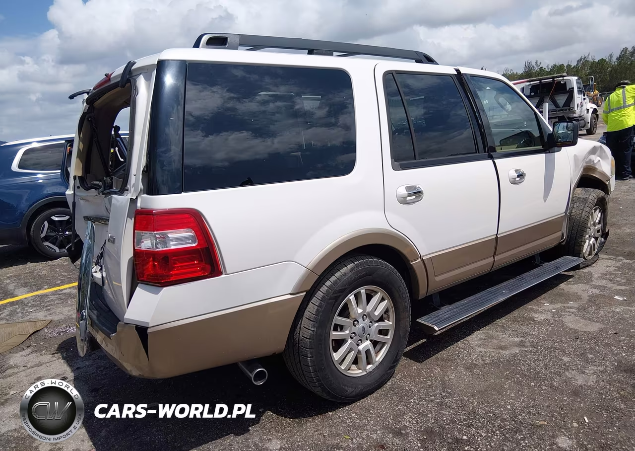 2012 Ford Expedition Xlt VIN:1FMJU1H53CEF23160 - 4
