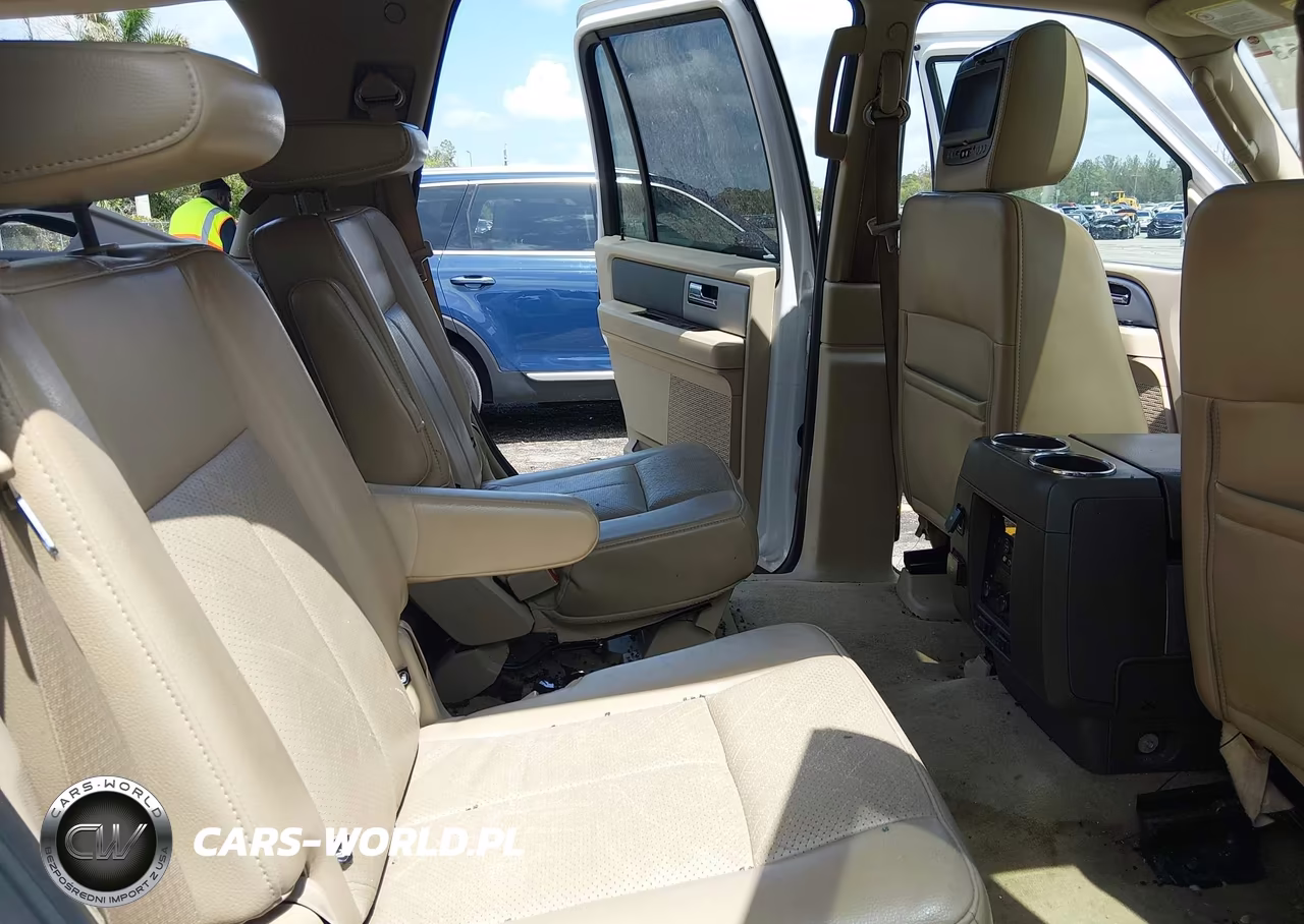 2012 Ford Expedition Xlt VIN:1FMJU1H53CEF23160 - 8