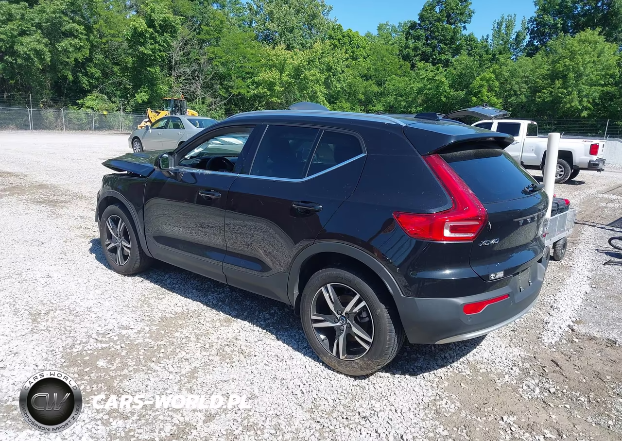 2024 Volvo Xc40 B5 Core Bright Theme-B5 Core Dark Theme VIN:YV4L12UK8R2286664 - 3
