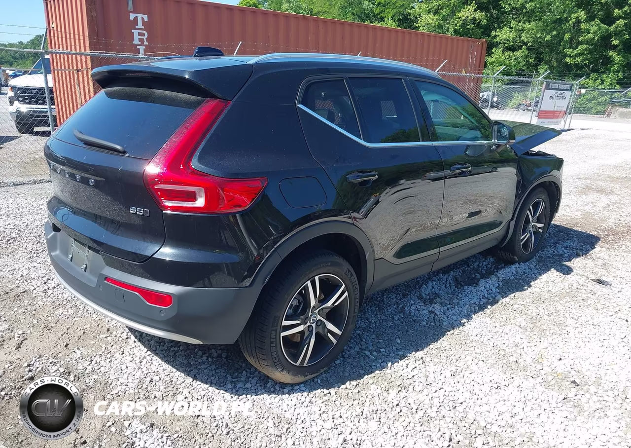 2024 Volvo Xc40 B5 Core Bright Theme-B5 Core Dark Theme VIN:YV4L12UK8R2286664 - 4