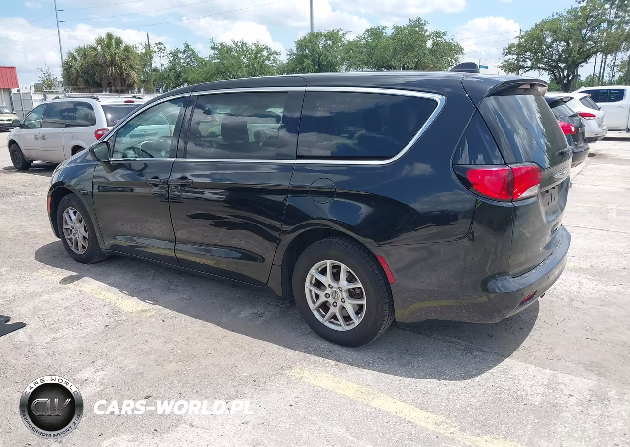 2022 Chrysler Voyager Lx VIN:2C4RC1CGXNR105333 - 3