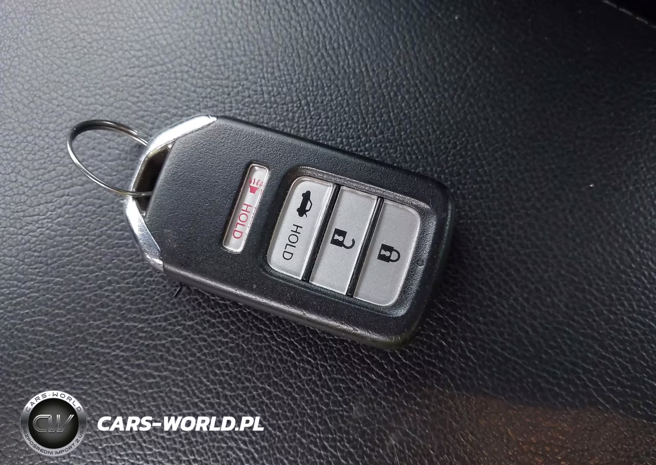 2018 Honda Accord Lx VIN:1HGCV1F18JA113955 - 11