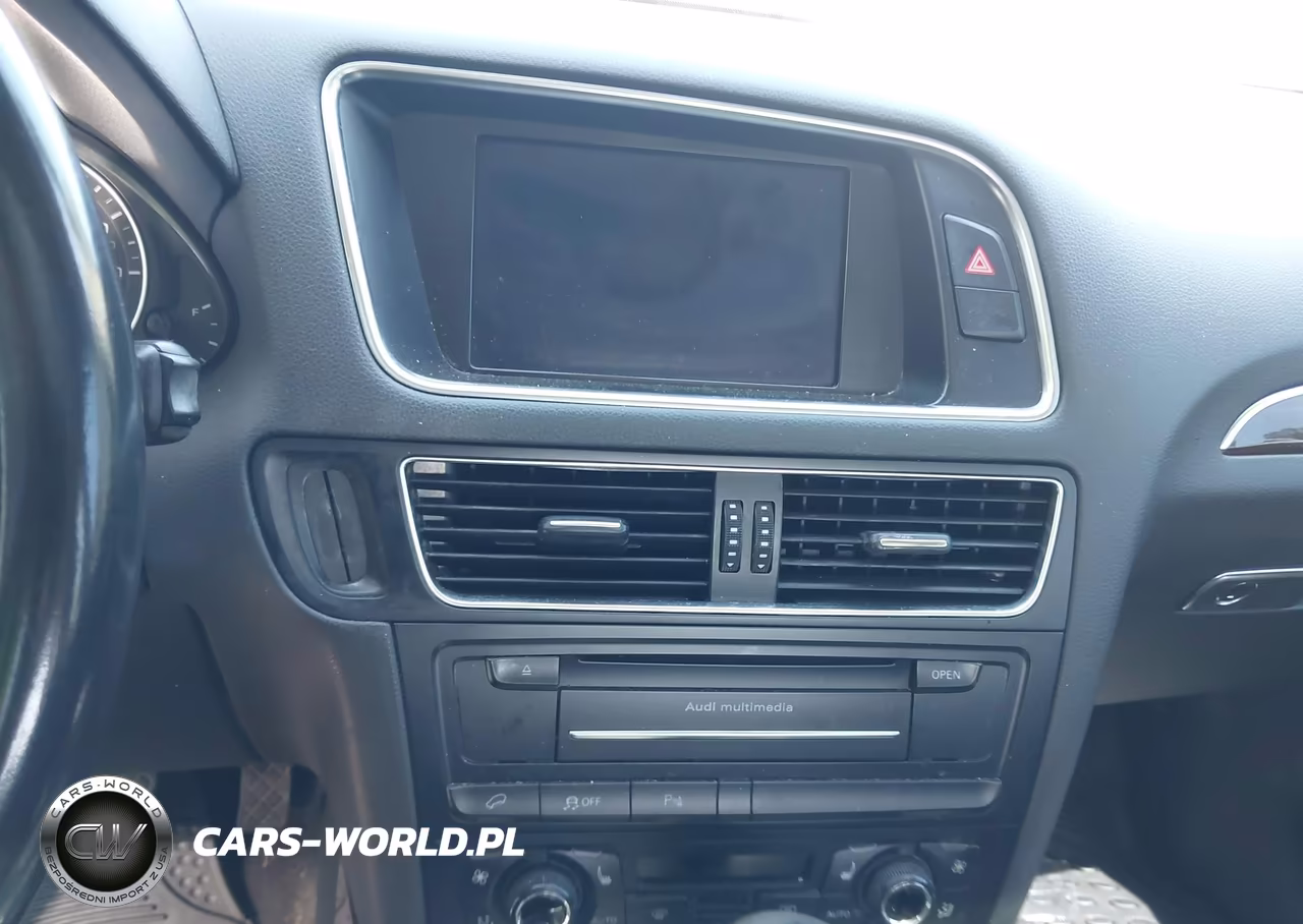 2011 Audi Q5 2.0T Premium VIN:WA1LFAFP3BA115379 - 13