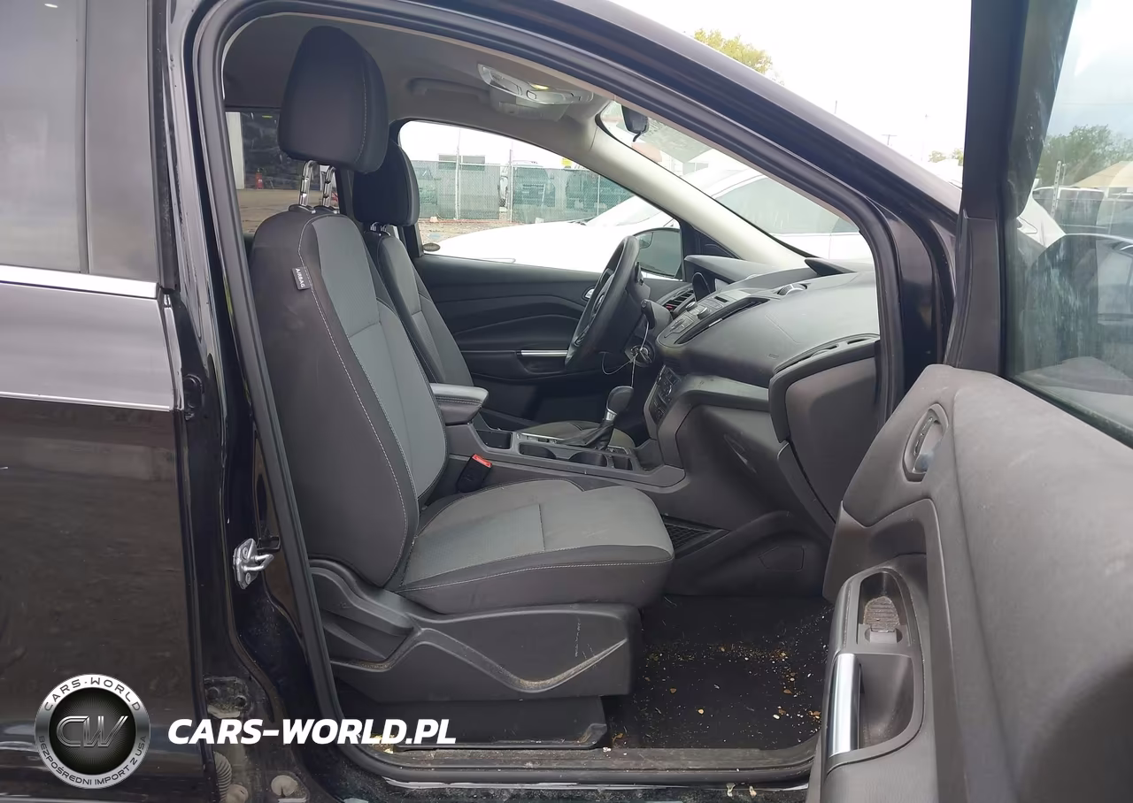 2017 Ford Escape Se VIN:1FMCU0GD0HUD52215 - 5