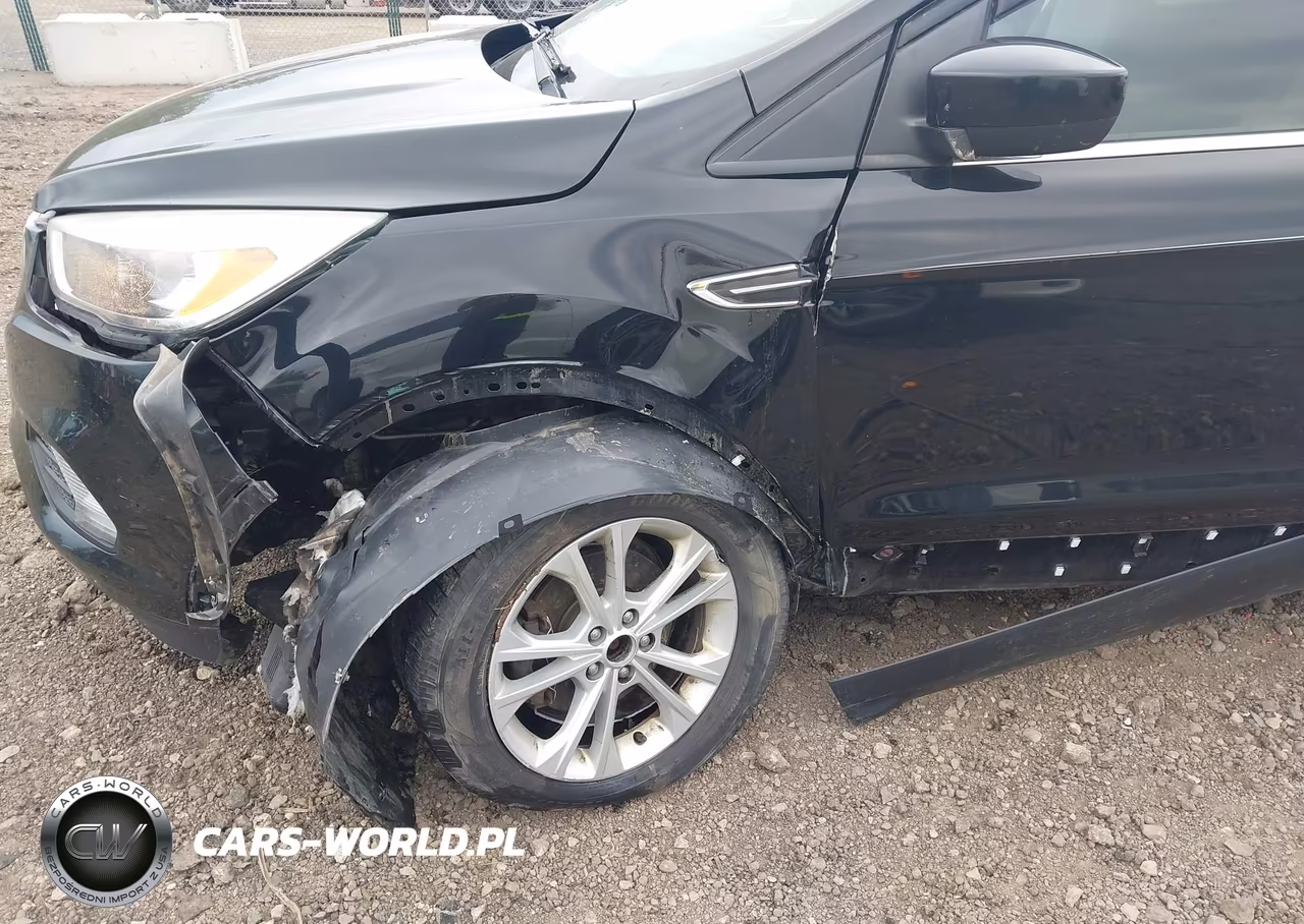 2017 Ford Escape Se VIN:1FMCU0GD0HUD52215 - 6