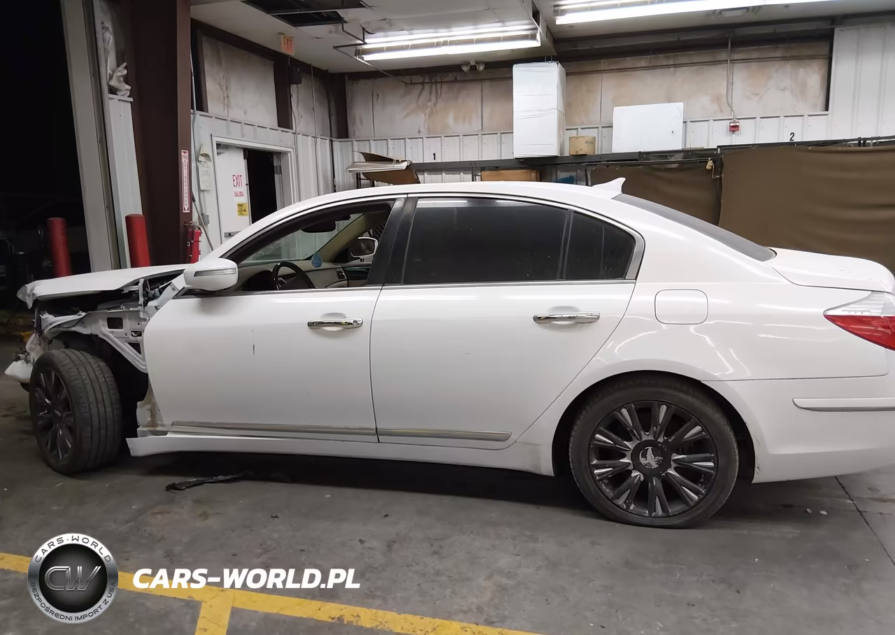 2011 Hyundai Genesis 4.6 VIN:KMHGC4DF2BU118523 - 15