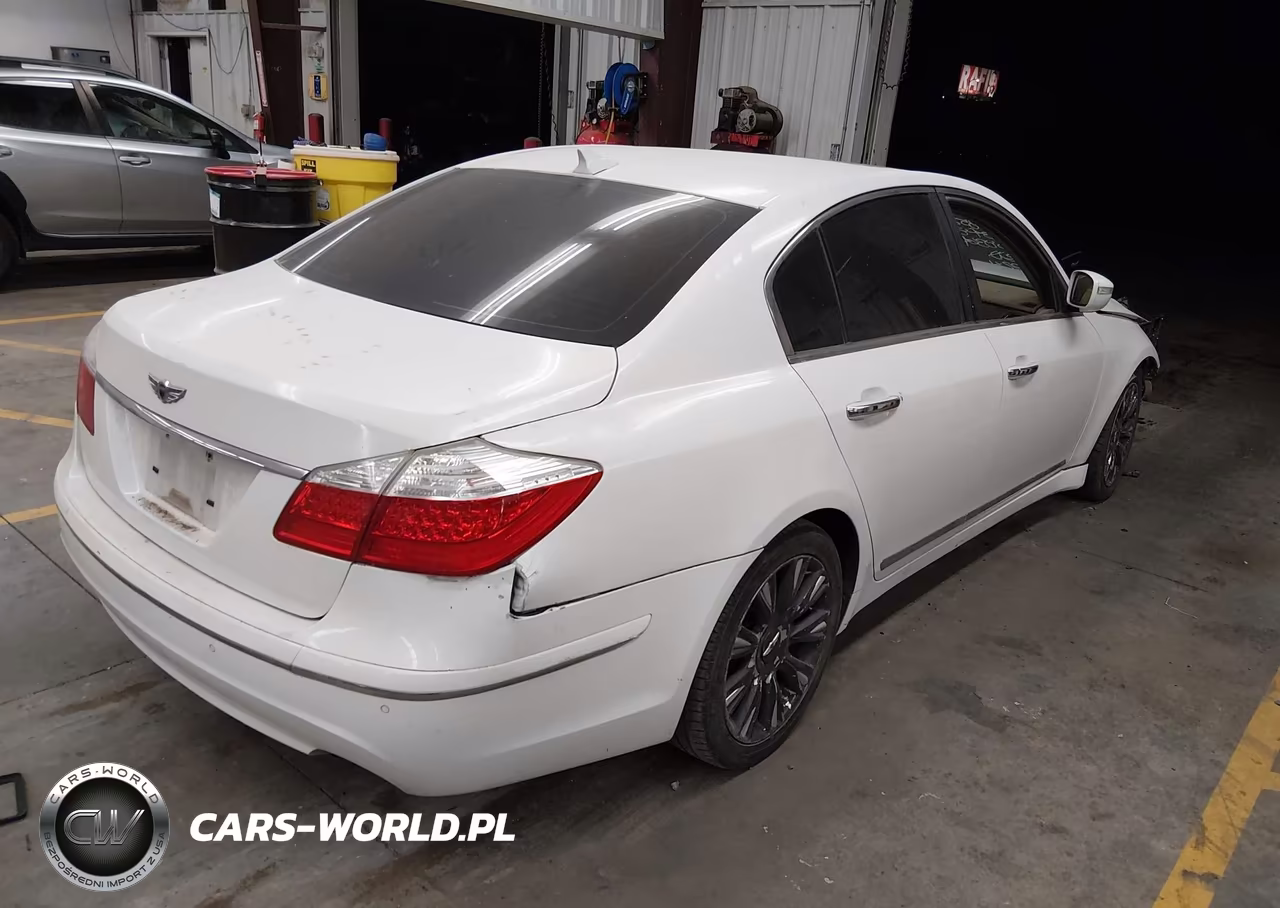 2011 Hyundai Genesis 4.6 VIN:KMHGC4DF2BU118523 - 4