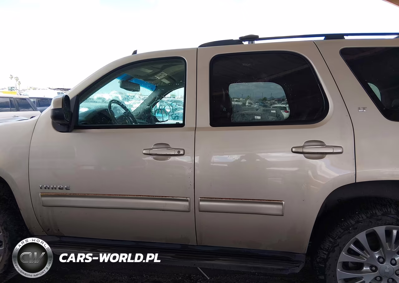 2013 Chevrolet Tahoe Lt VIN:1GNSCBE05DR179763 - 14