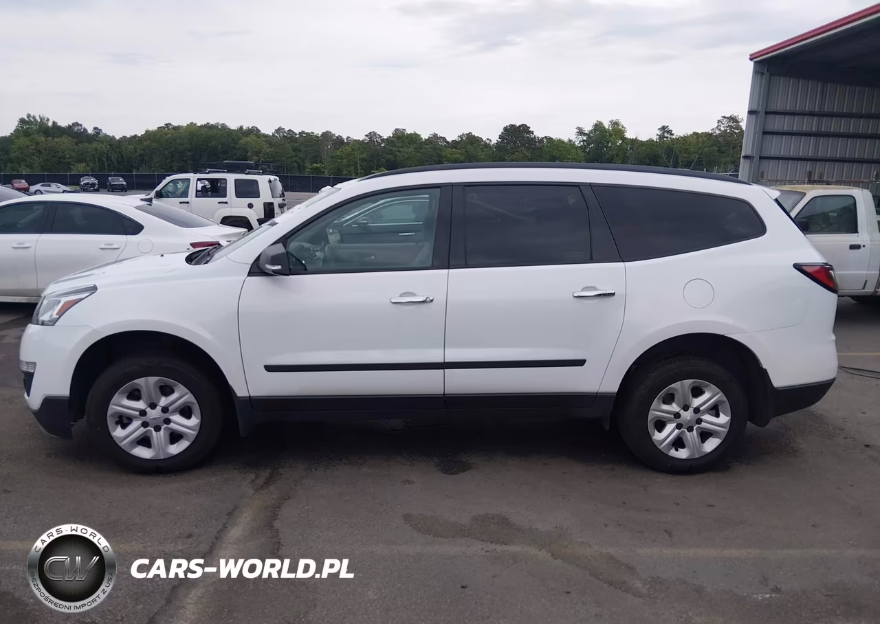 2017 Chevrolet Traverse Ls VIN:1GNKRFKD2HJ334982 - 14