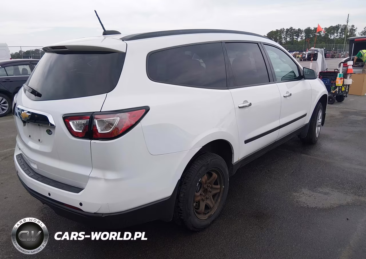 2017 Chevrolet Traverse Ls VIN:1GNKRFKD2HJ334982 - 4