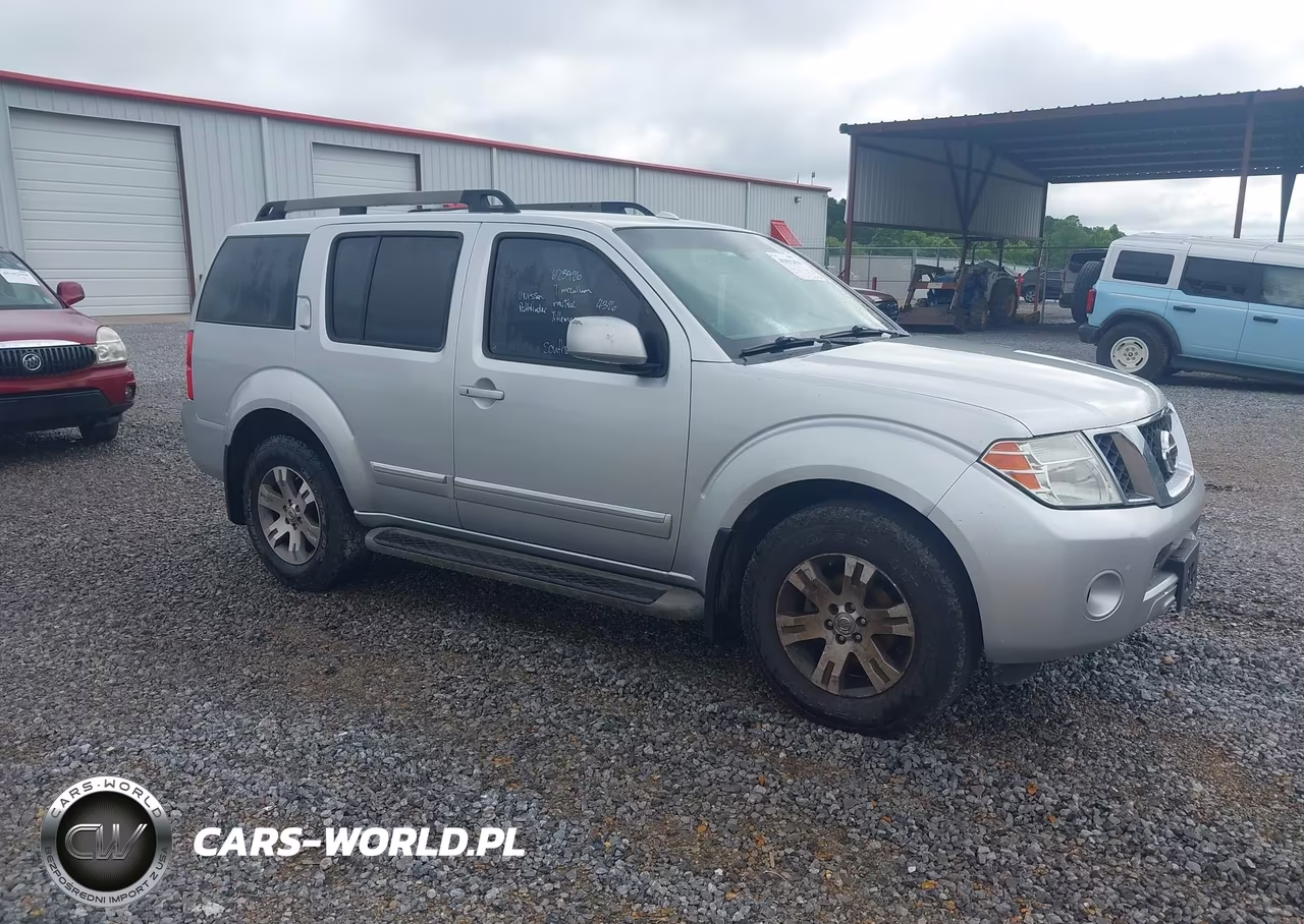 2011 Nissan Pathfinder Silver