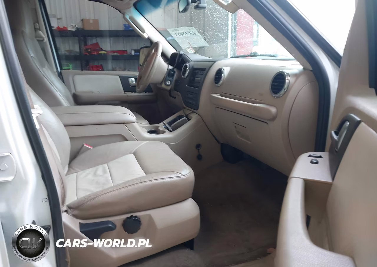 2004 Ford Expedition Eddie Bauer VIN:1FMFU17L84LA64498 - 5