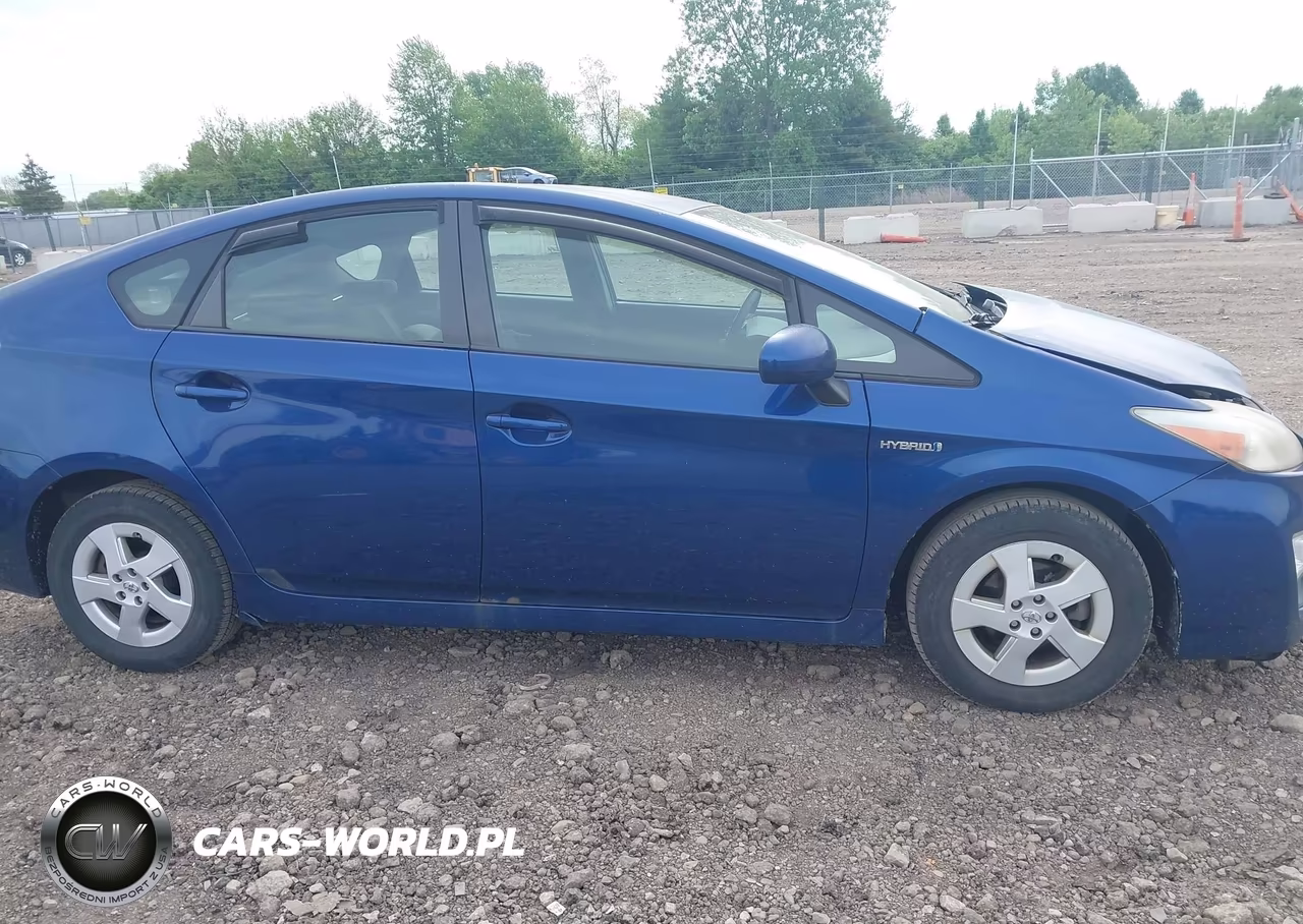 2011 Toyota Prius Two VIN:JTDKN3DU4B1398562 - 13