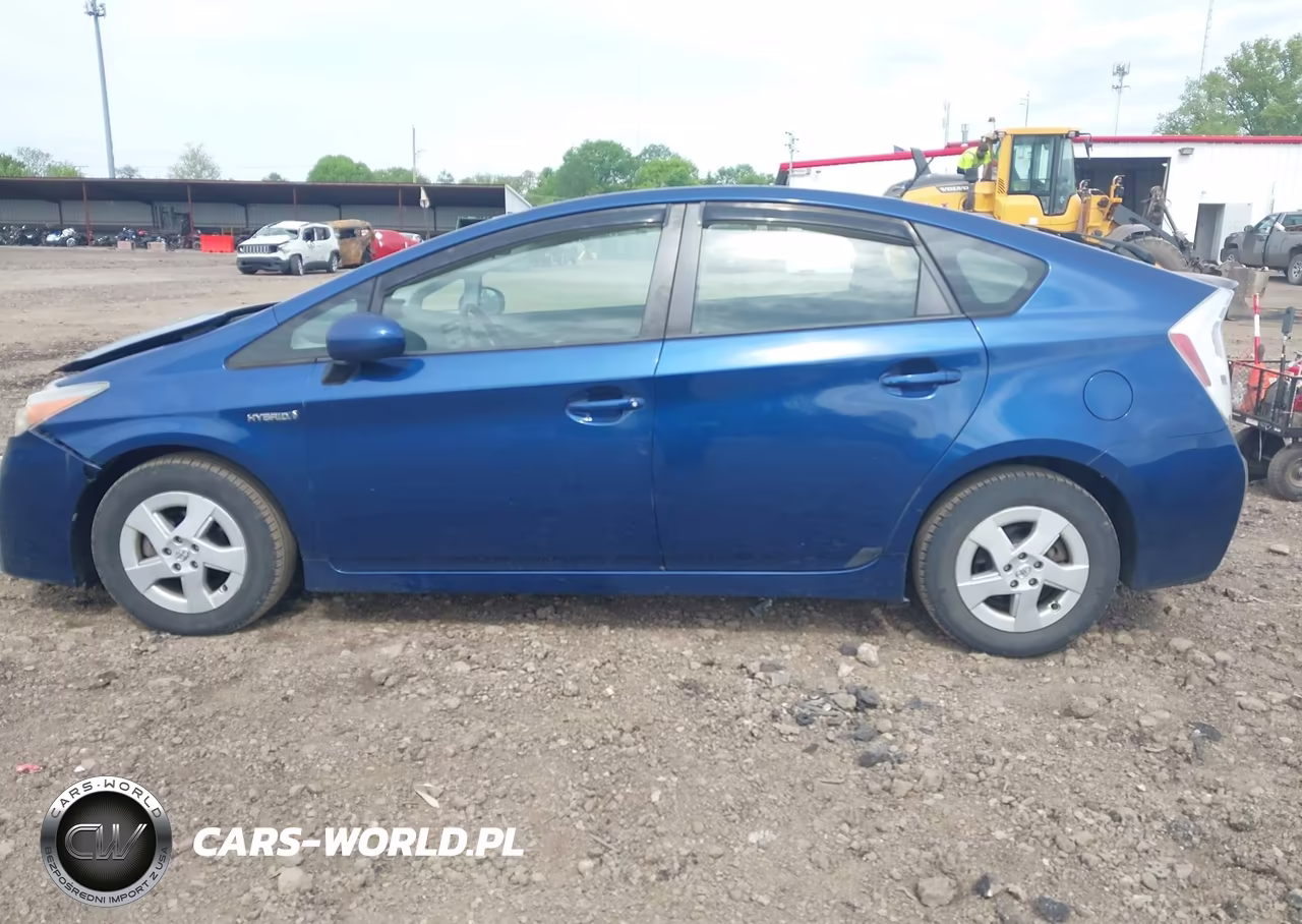 2011 Toyota Prius Two VIN:JTDKN3DU4B1398562 - 14