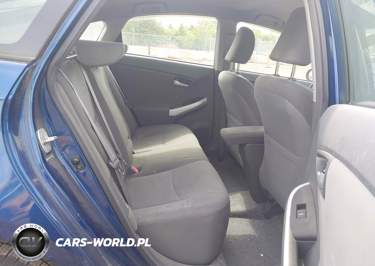 2011 Toyota Prius Two VIN:JTDKN3DU4B1398562 - 8