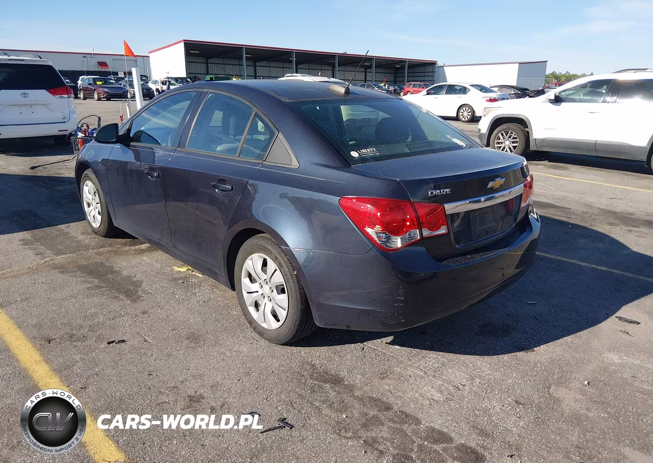 2015 Chevrolet Cruze Ls Auto VIN:1G1PA5SH7F7183160 - 3