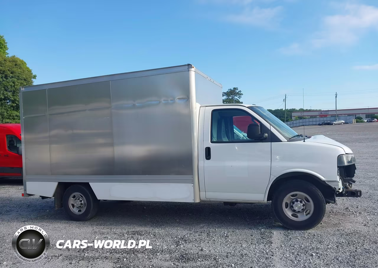 2023 Chevrolet Express Cutaway Work Van VIN:1GB0GSF75P1118355 - 15