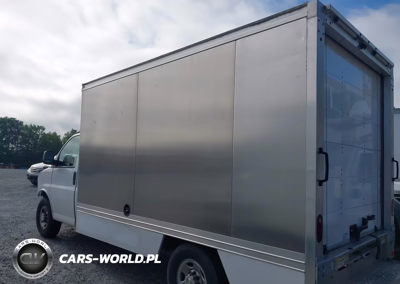 2023 Chevrolet Express Cutaway Work Van VIN:1GB0GSF75P1118355 - 16
