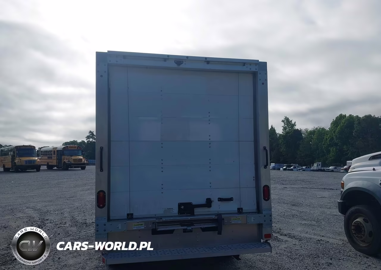 2023 Chevrolet Express Cutaway Work Van VIN:1GB0GSF75P1118355 - 17