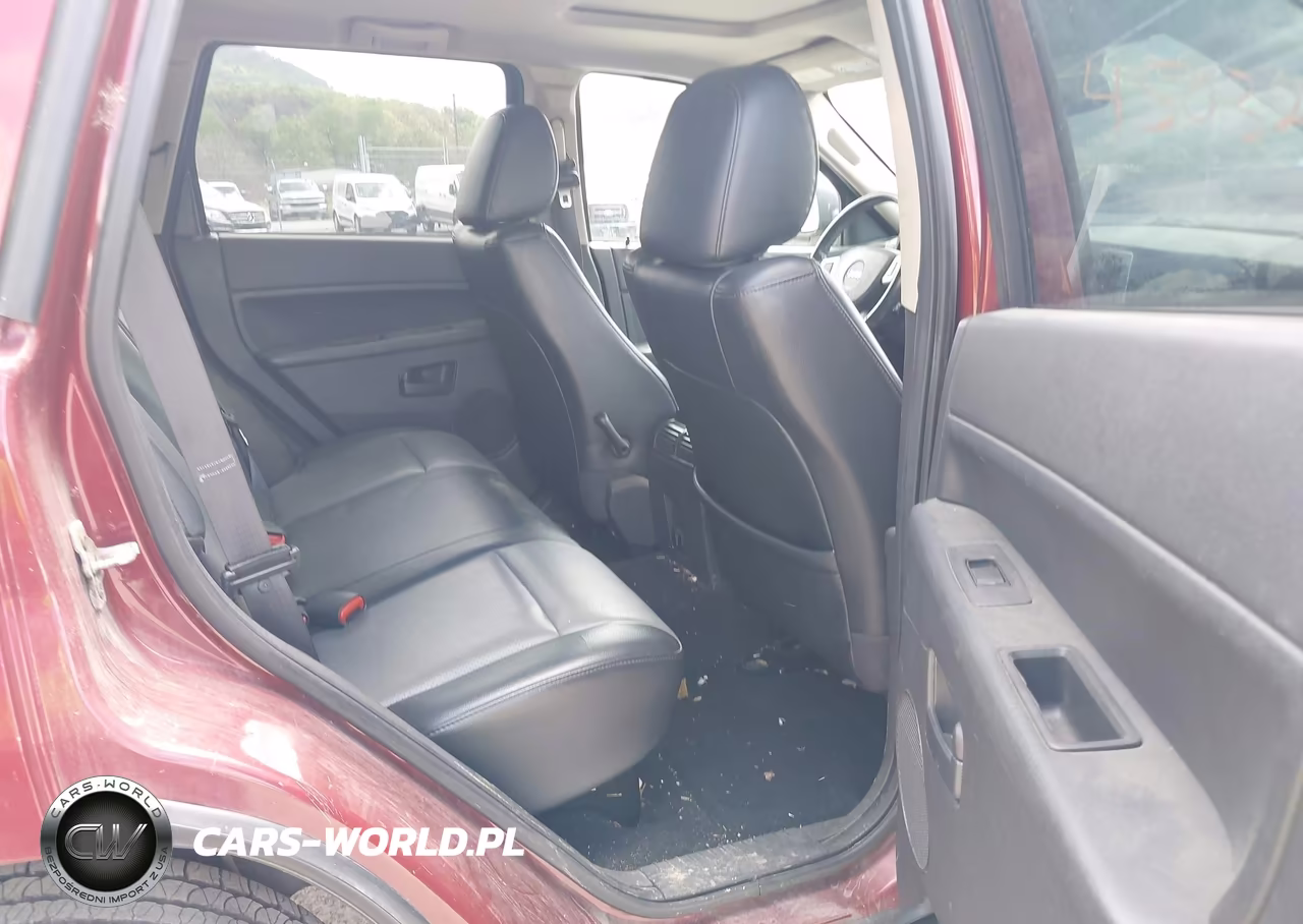 2008 Jeep Grand Cherokee Laredo VIN:1J8GR48K68C138341 - 8