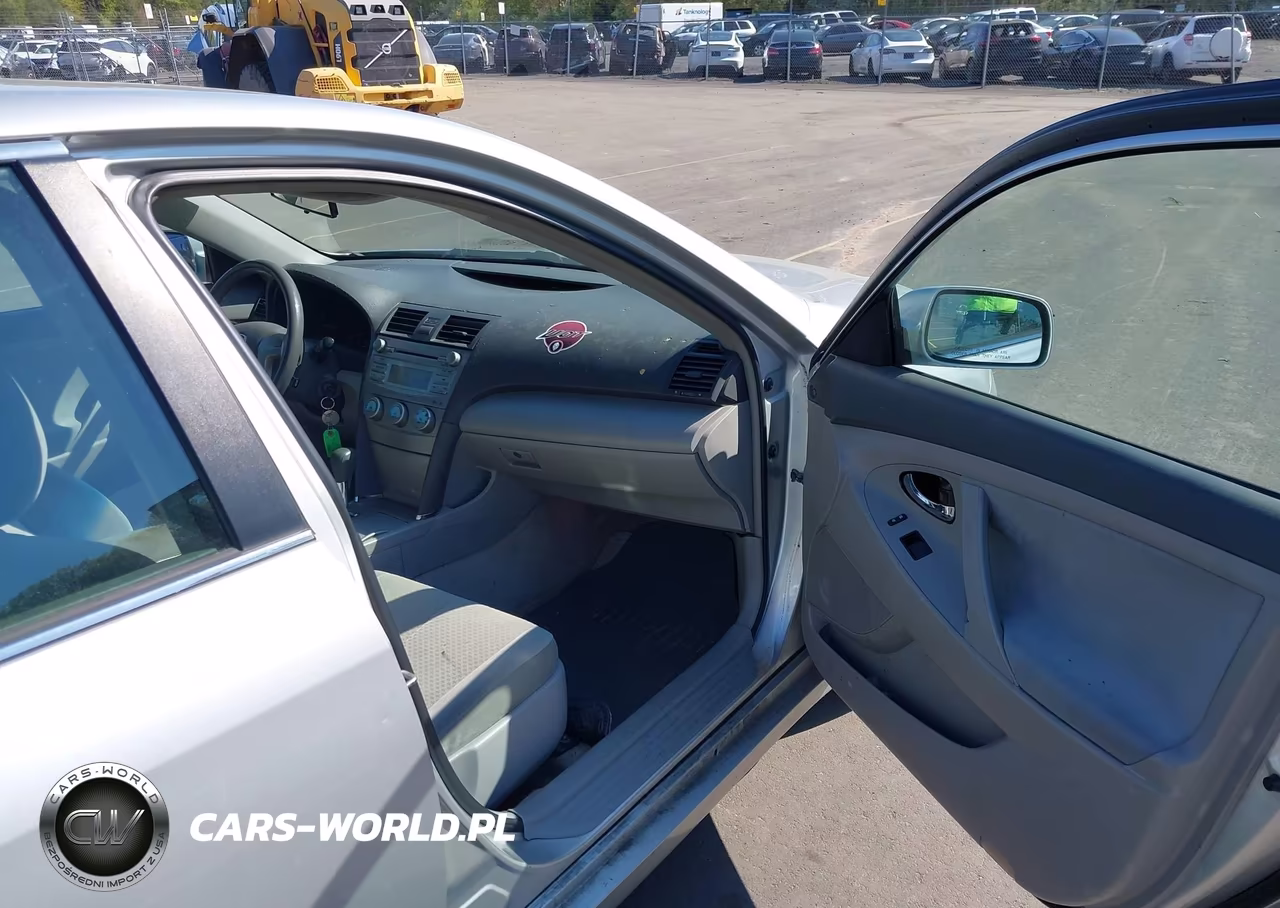 2008 Toyota Camry Le VIN:4T1BE46K78U261667 - 5