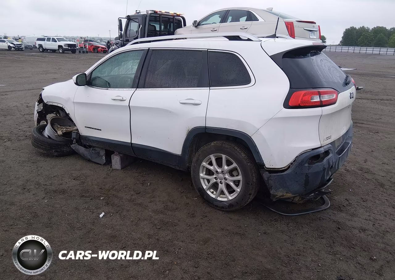 2016 Jeep Cherokee Latitude VIN:1C4PJLCB5GW126369 - 3
