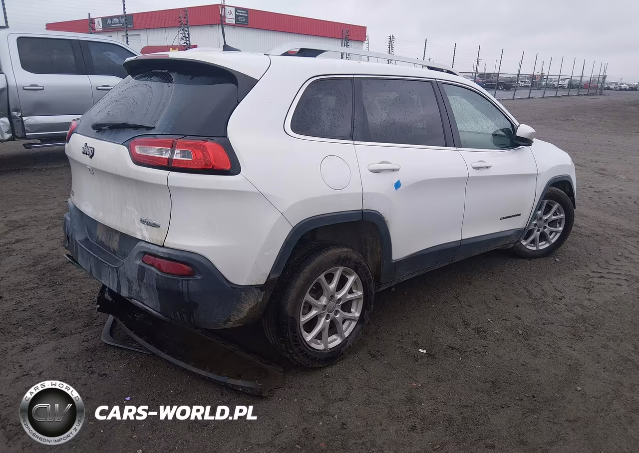 2016 Jeep Cherokee Latitude VIN:1C4PJLCB5GW126369 - 4