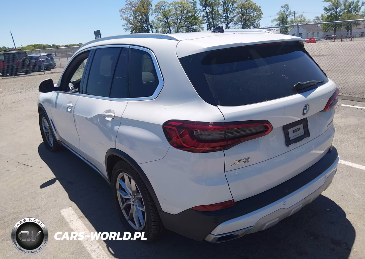 2019 BMW X5 xDrive40I VIN:5UXCR6C54KLL00685 - 3