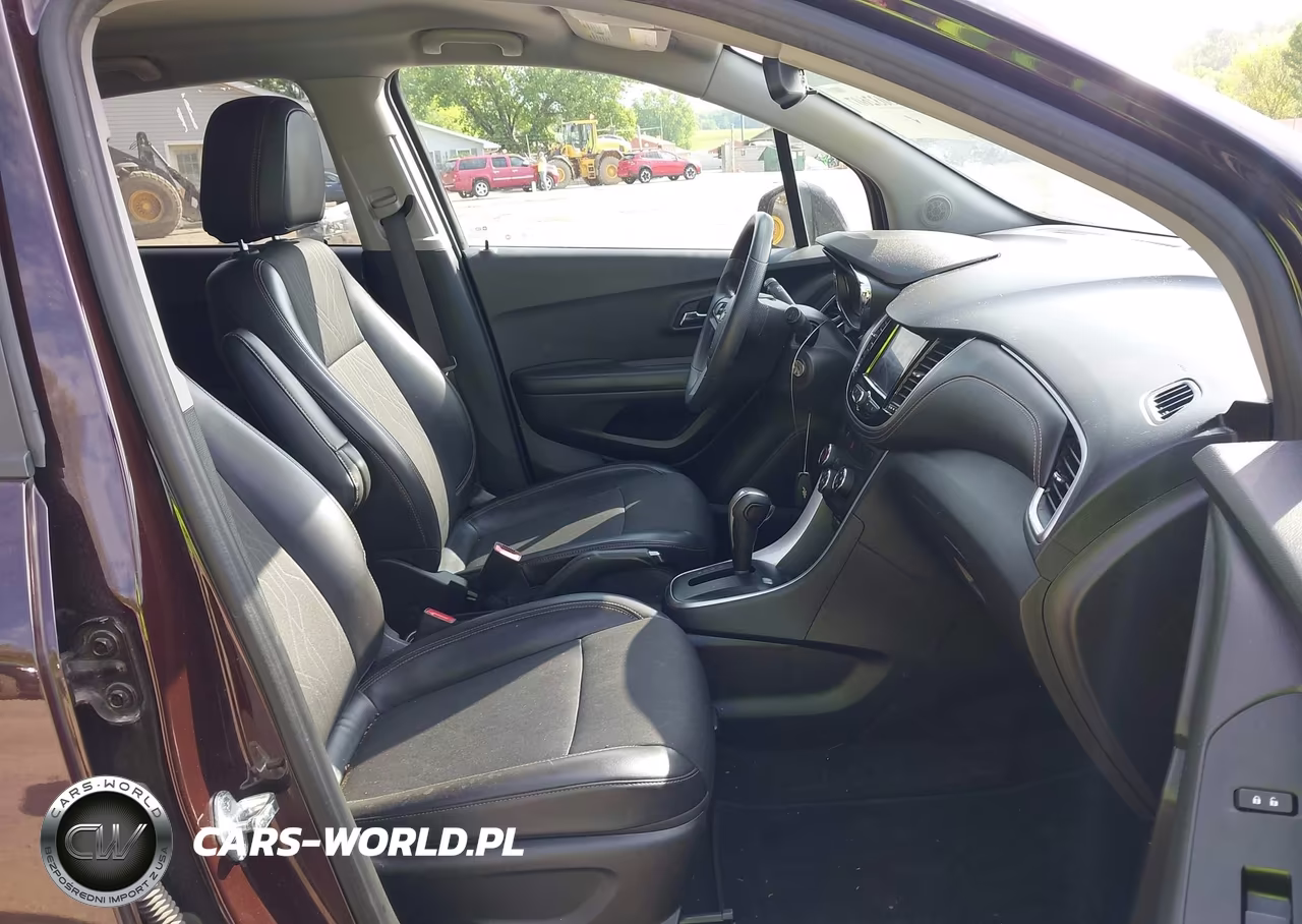 2021 Chevrolet Trax Awd Lt VIN:KL7CJPSM3MB366304 - 5