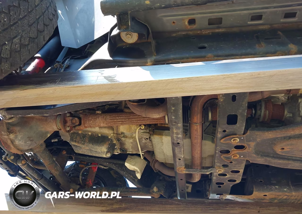 2016 Jeep Wrangler Unlimited Willys Wheeler VIN:1C4BJWDG9GL241127 - 6