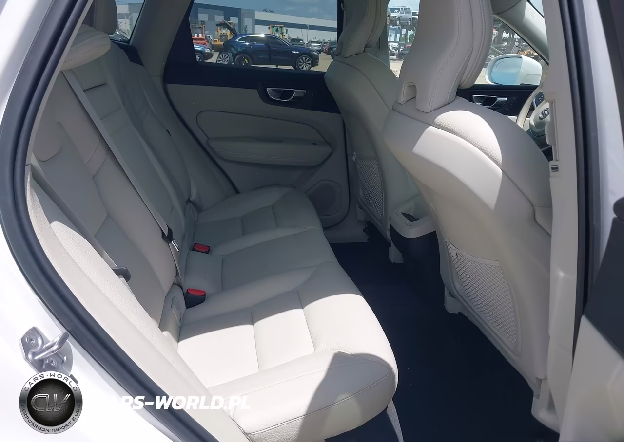 2021 Volvo Xc60 T5 Momentum VIN:YV4102DK0M1845794 - 8