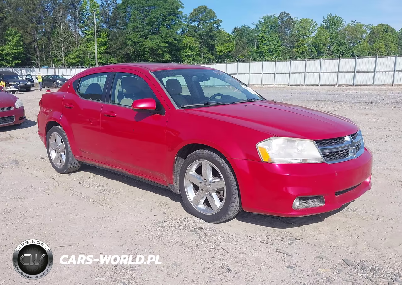 2011 Dodge Avenger Lux