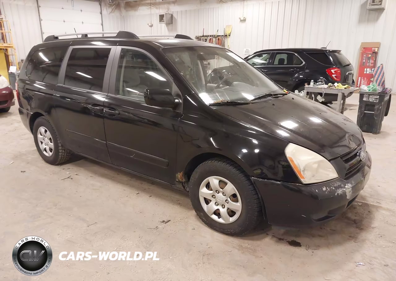 2009 Kia Sedona Lx