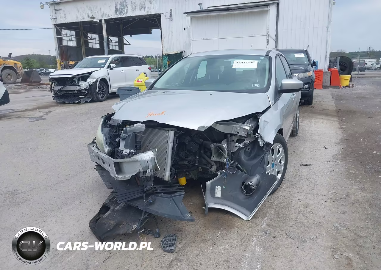 2012 Ford Focus Se VIN:1FAHP3F24CL303610 - 6