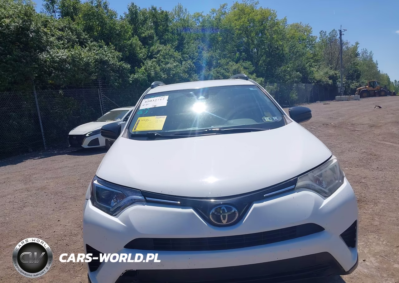 2018 Toyota Rav4 Le VIN:JTMBFREV7JJ735232 - 13